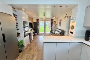 Kitchen - click for photo gallery